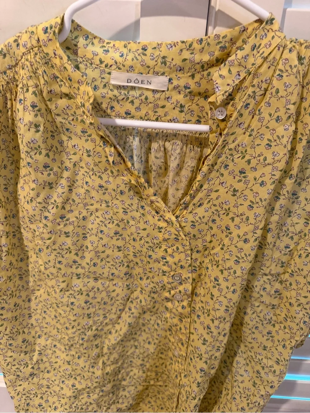 DOEN O'Keeffe Top Moonflower Floral Lightweight Yellow Blouse XS (never worn)